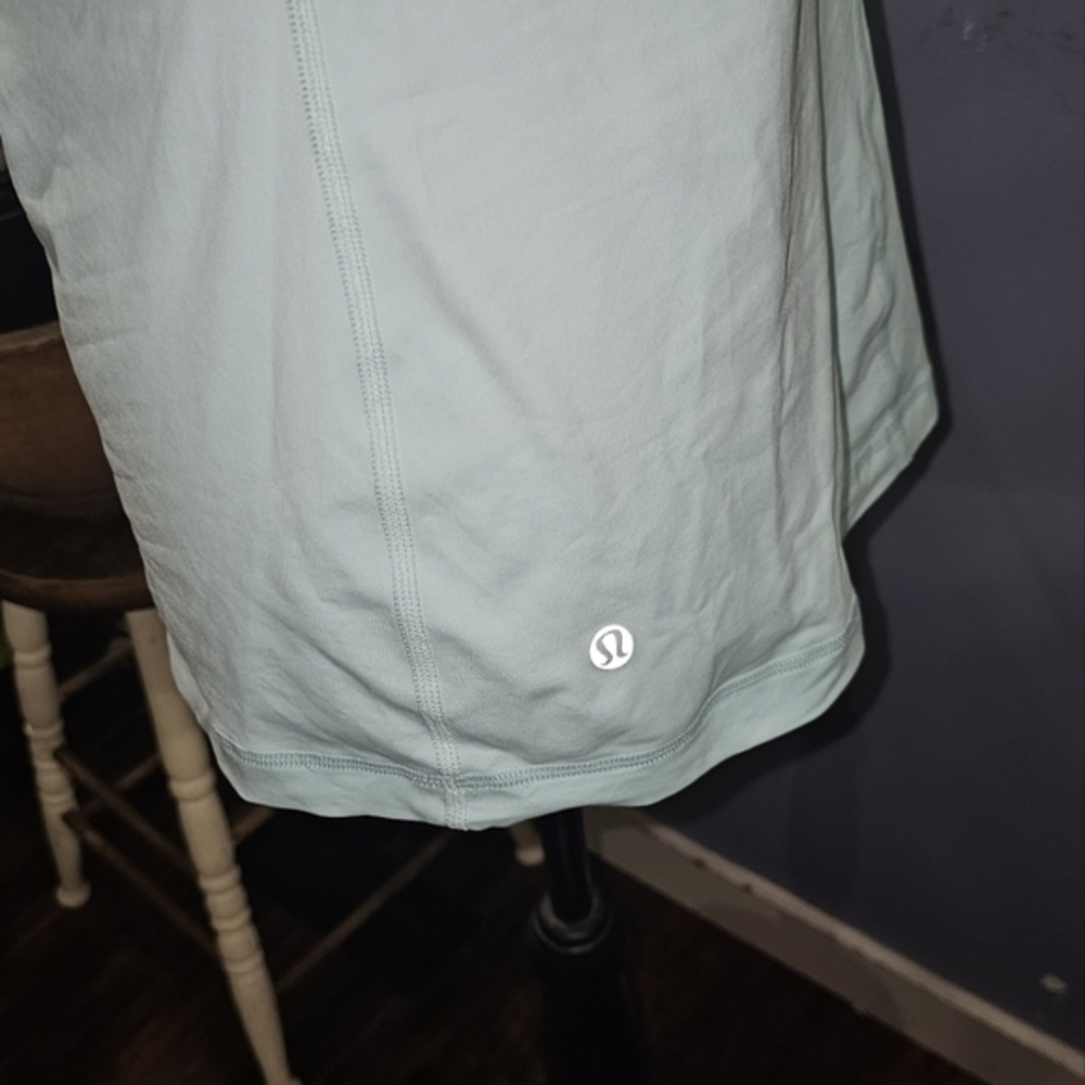 Light Blue Women’s Sleeveless Scoop Neck Top - Picture 2 of 5